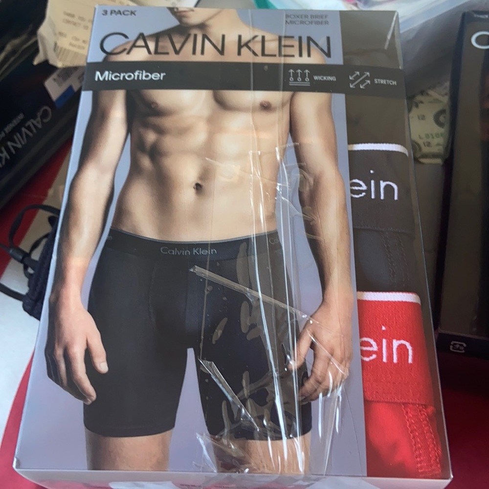 Men’s Calvin Klein Microfiber 3 Pack Boxer…